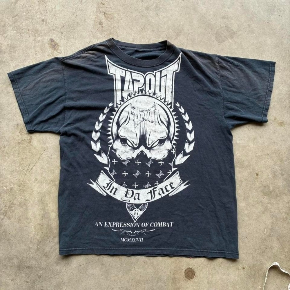Vintage Y2K‎ skull huge front hit mma an expression of combat tee